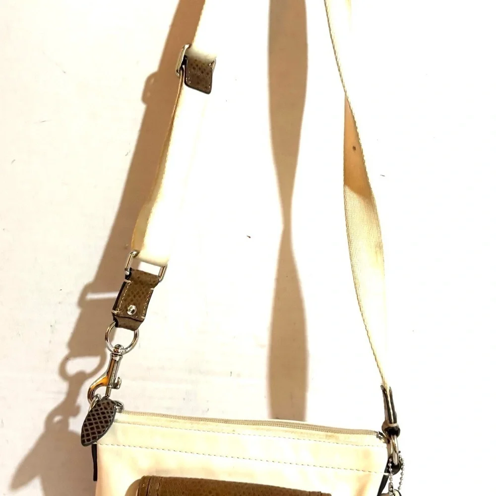 Coach vintage leather crossbody handbag - Picture 7 of 9